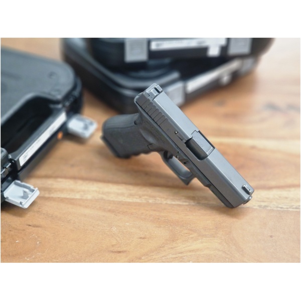 Glock - Pistole / 19 / Gen4 / 9mm / Occ.