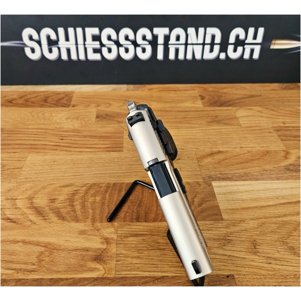 Sig Sauer - Mosquito / .22lr / Stainless Dual Tone / Occ. - Image 3