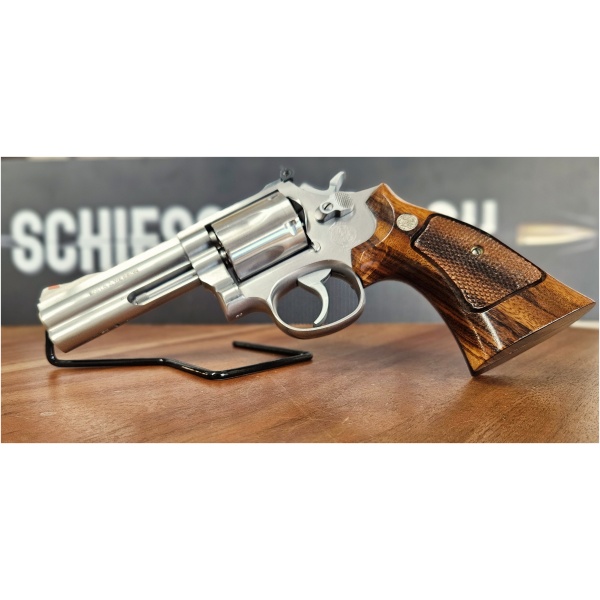 Smith & Wesson - Revolver / 686 / 4 / .357 Mag / Occ.